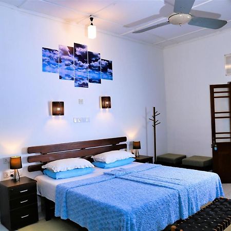 Camellia Dwelling Bed & Breakfast Hikkaduwa Bagian luar foto